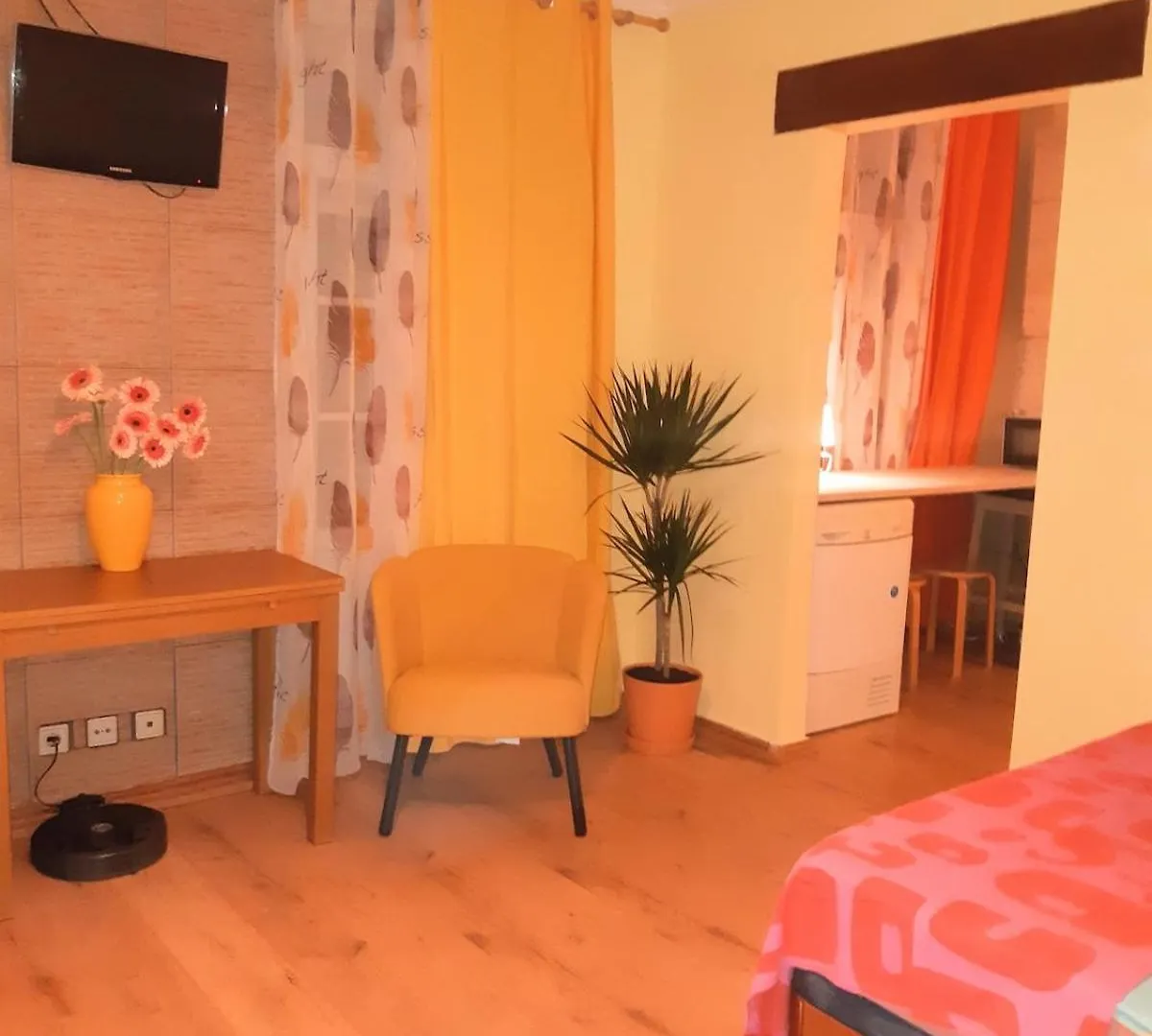 Lisbon Metro Arroios Apartment