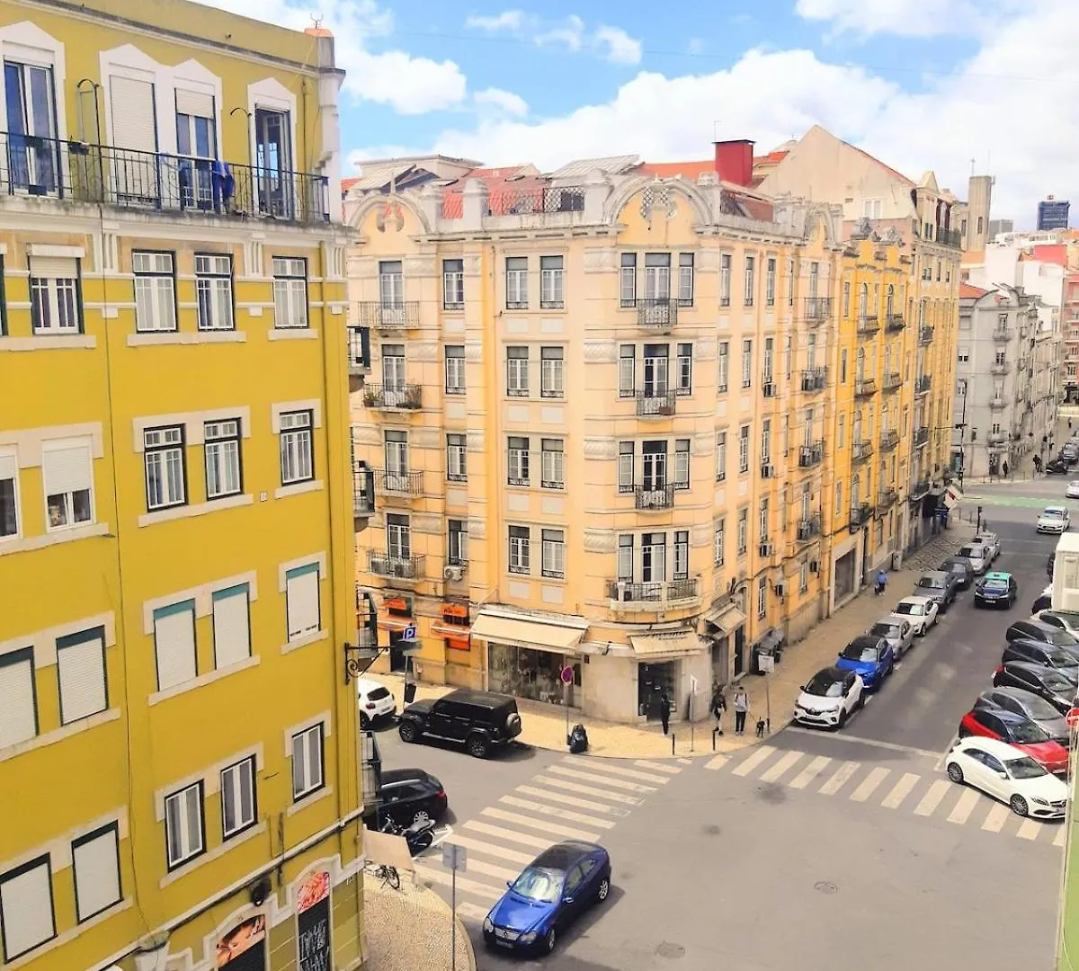 Lisbon Metro Arroios Apartment