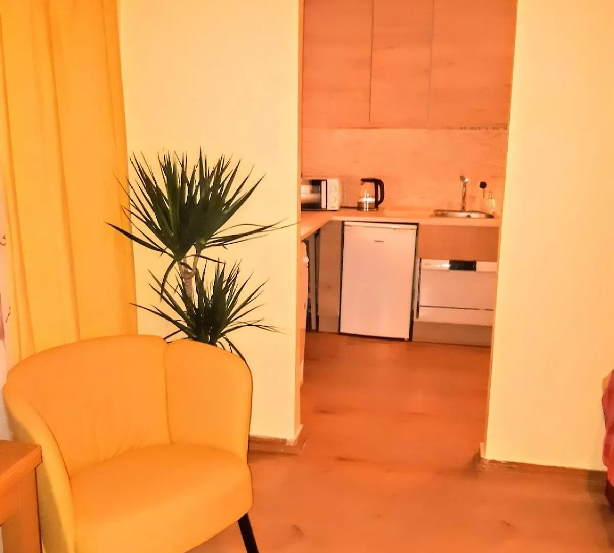 Lisbon Metro Arroios Apartment